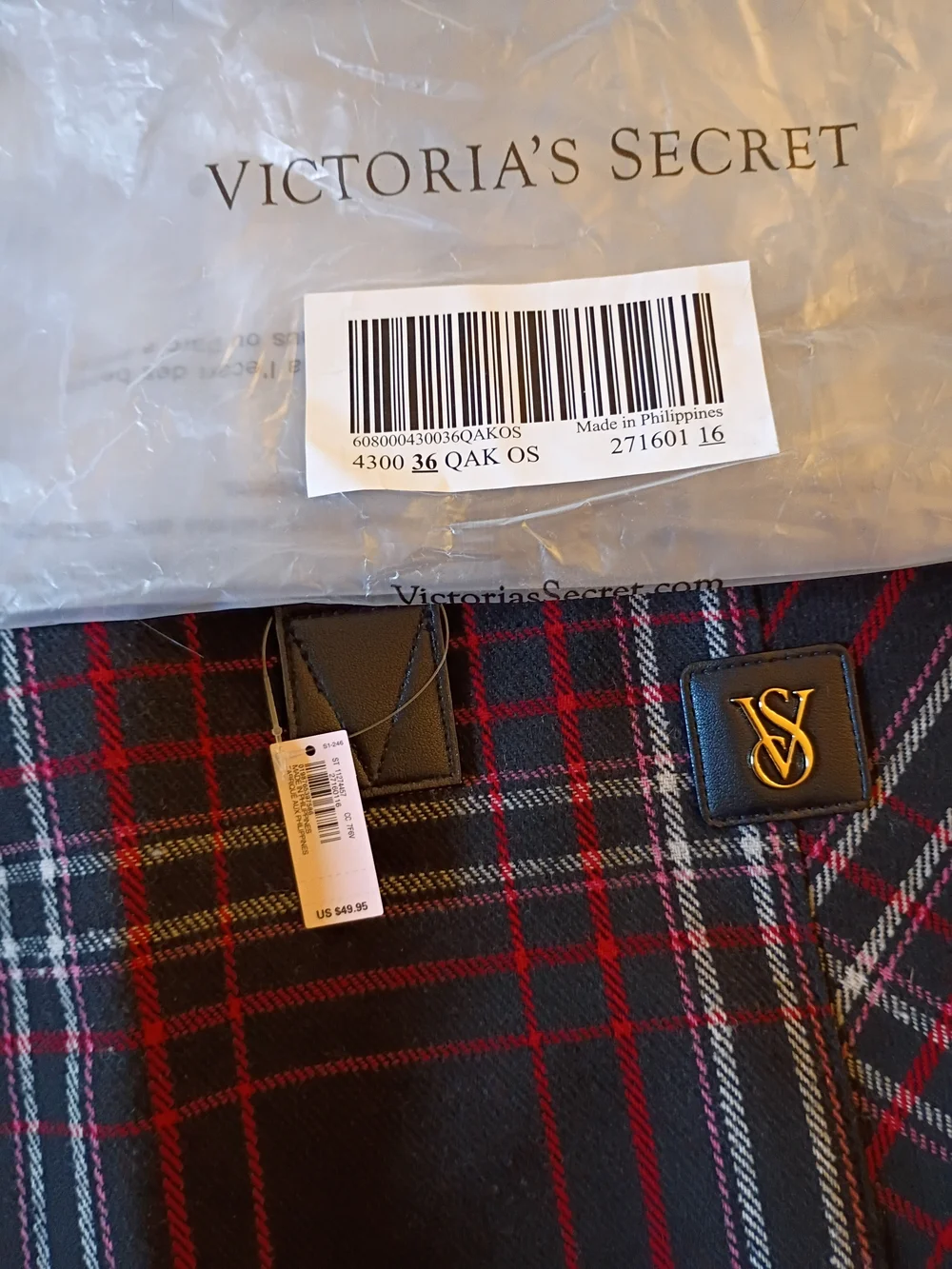 VICTORIA'S SECRET PLAID TOTE BAG
